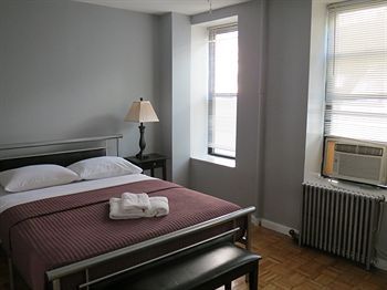 Uptown Manhattan Deluxe Pangsapuri *